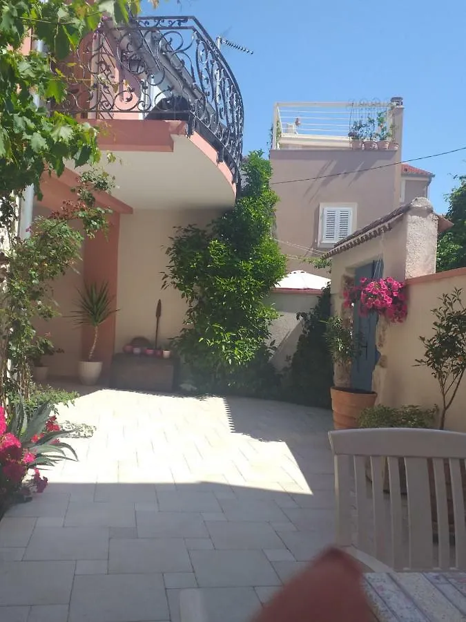 Apartment Elda Petrčane